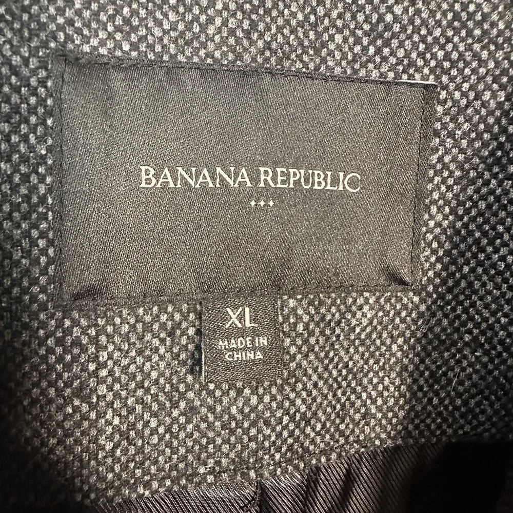 Banana Republic Overcoat Mens XL Gray  Plaid Wool‎ Blend Top Coat Hidden Buttons